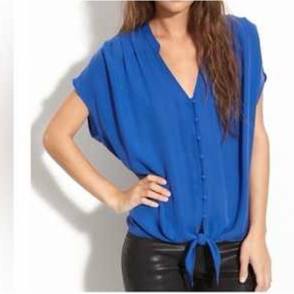 Joie 100% Silk Blue Button Down Tie Front Blouse Women's Large - Picture 9 of 9